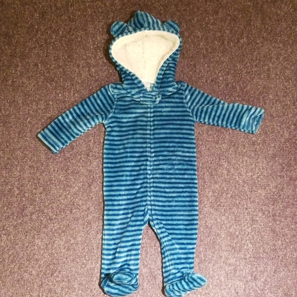 modern baby Other - ✅SOLD✅Modern Baby footie with hood 6/9M